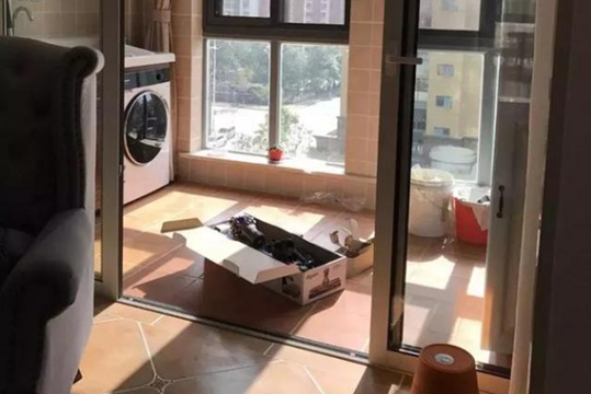 小戶型陽臺做成了洗衣房，該怎樣去提升它的顏值！